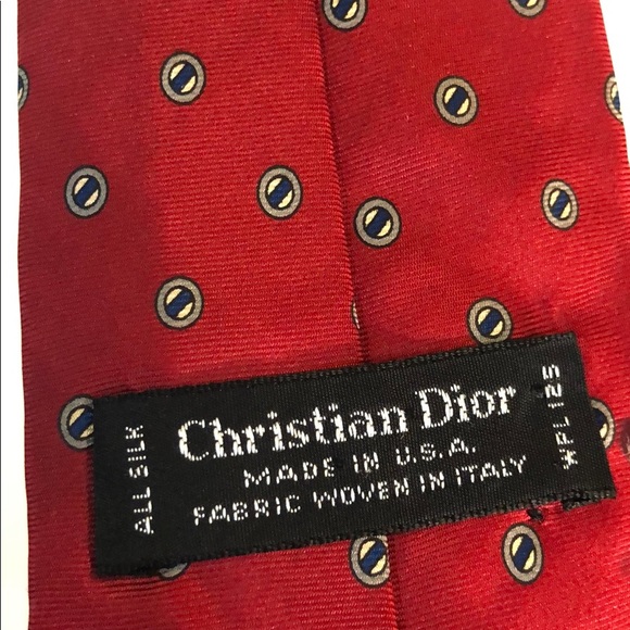 Designer Tie for $50 only (worth 300) - Picture 2 of 3